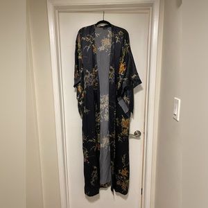 Il Volo black floral print silk kimono robe